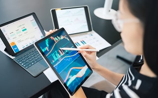 Which Key Economic, Social, and Regulatory Factors Are Driving Current Trends in Virginia's Local Property Markets?